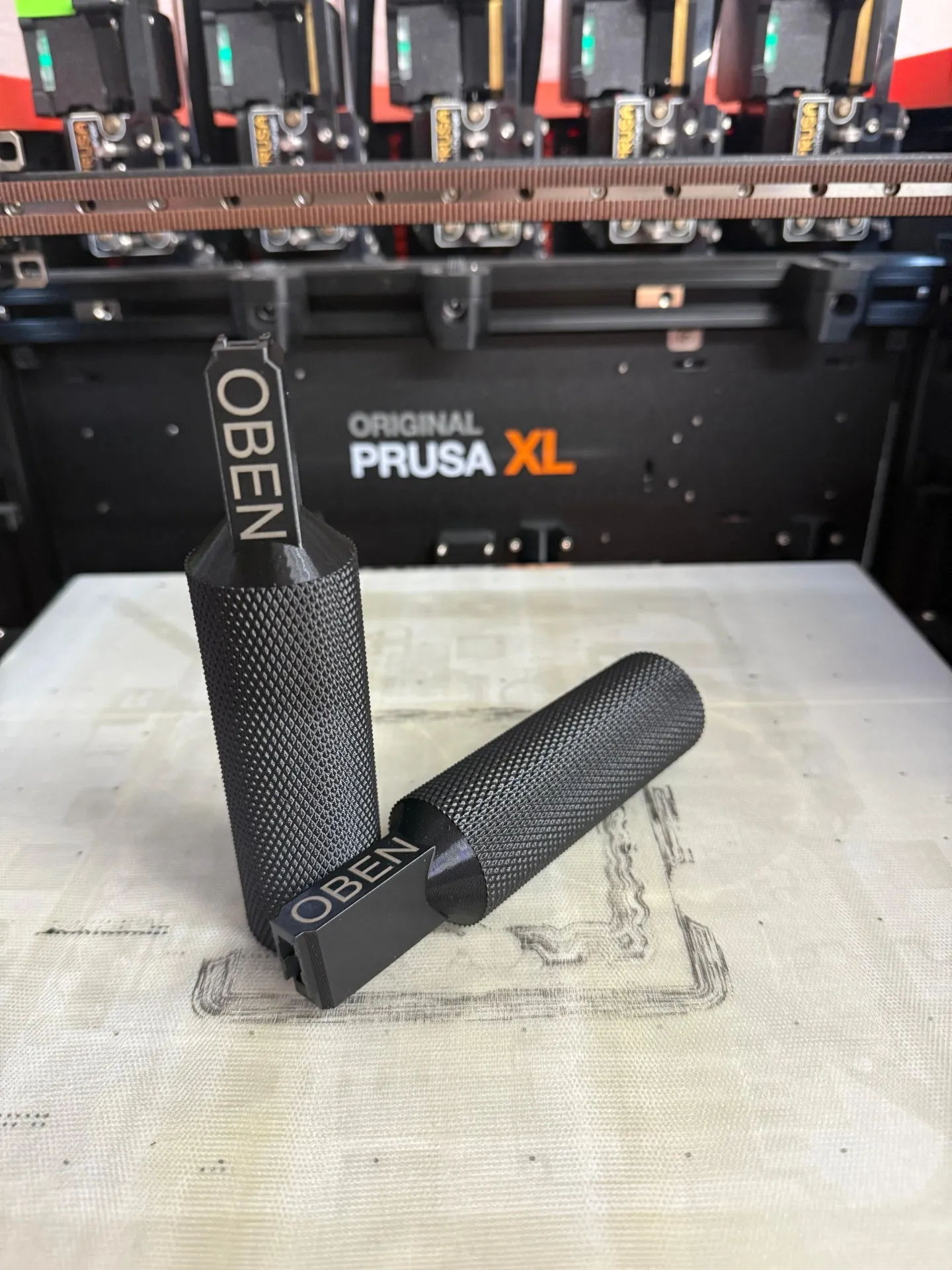 Spezialwerkzeug: Steckermontage in Sekunden – Referenz